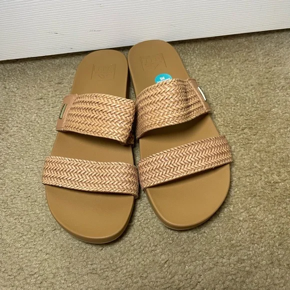Reef Beige Slide Sandals - Picture 6 of 11